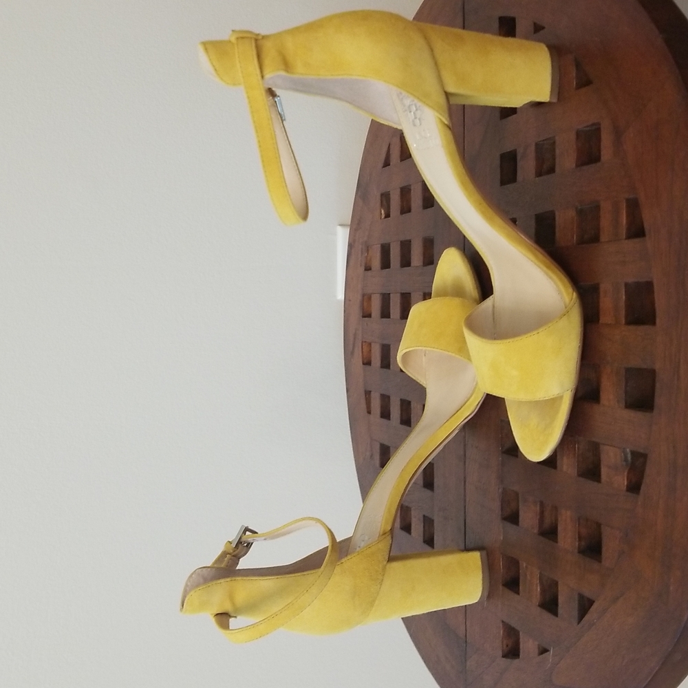 Vince Camuto Corlina Sandals size 8.5.
